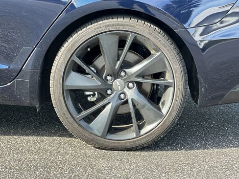 Used 2023 Genesis G70 2.0T w/ Sport Prestige Package image 26