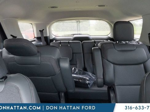 New 2026 Ford Explorer Active w/ Active Comfort Package AWD/4WD image 21