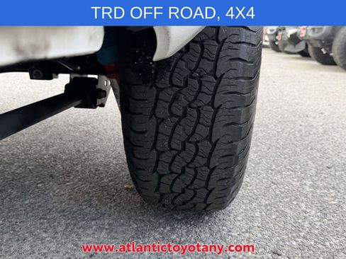 Certified 2024 Toyota Tacoma TRD Off-Road AWD/4WD image 34