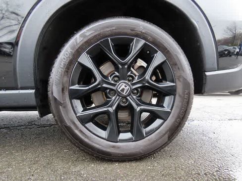 Certified 2025 Honda HR-V Sport image 10