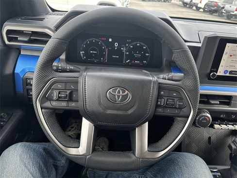 New 2025 Toyota Tacoma TRD Off-Road image 17