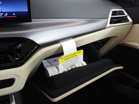 Used 2026 BMW 330i xDrive Sedan image 28