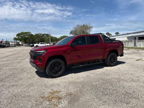 New 2026 Chevrolet Colorado Z71 w/ Midnight Edition AWD/4WD image 3