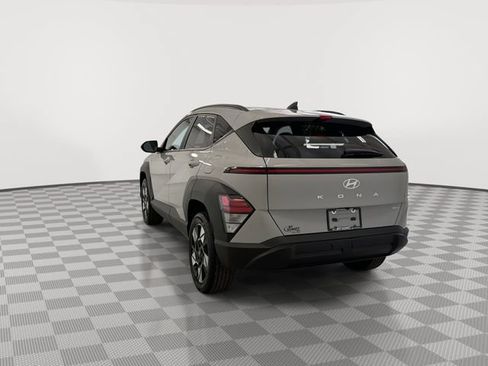 Used 2024 Hyundai Kona SEL w/ Convenience Package AWD/4WD image 8