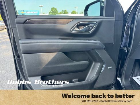 Certified 2022 Chevrolet Tahoe Z71 w/ Luxury Package AWD/4WD image 14