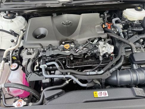 Used 2025 Toyota Camry LE FWD image 34