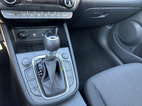 Used 2022 Hyundai Kona SEL w/ Convenience Package FWD image 19