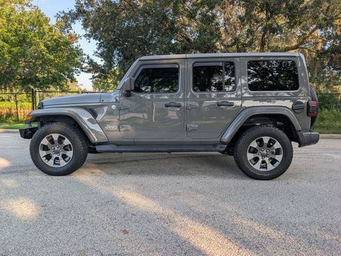 Used 2020 Jeep Wrangler Unlimited Sahara AWD/4WD image 5