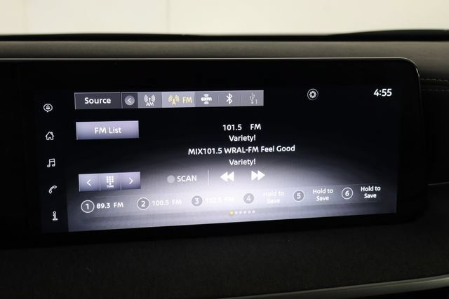 Used 2025 Nissan Kicks SV FWD image 24