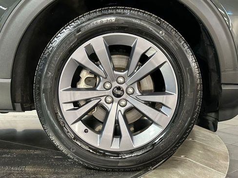 Used 2021 Ford Explorer XLT w/ Equipment Group 202A AWD/4WD image 21