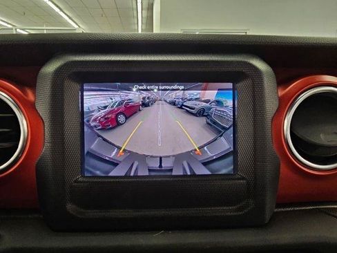 Used 2020 Jeep Wrangler Unlimited Rubicon AWD/4WD image 23