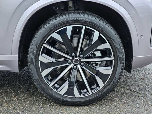New 2026 Volvo XC90 B5 Plus w/ Protection Package AWD/4WD image 9