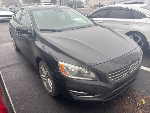 Used 2014 Volvo S60 T5 image 3