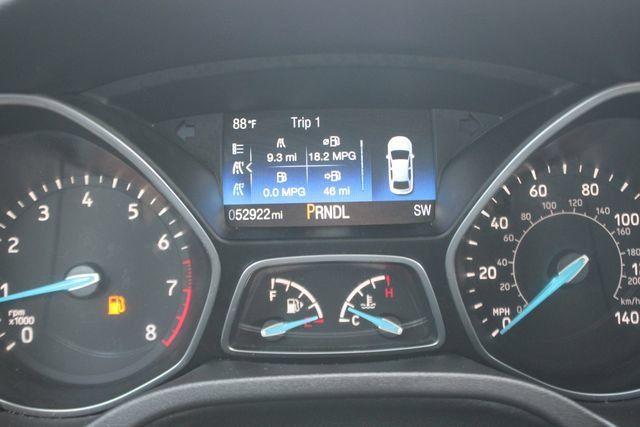Used 2018 Ford Focus SE FWD image 12