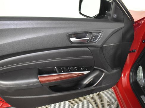 Used 2017 Acura TLX V6 w/ Technology Package image 39