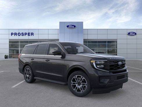 New 2025 Ford Expedition Active image 7
