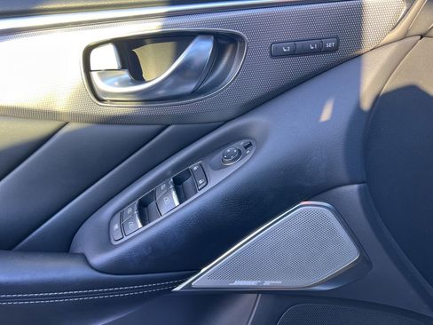 Used 2017 INFINITI Q50 Premium image 18