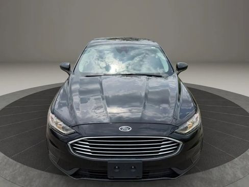 Used 2020 Ford Fusion SE FWD image 4