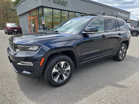 Used 2023 Jeep Grand Cherokee 4WD 4xe w/ Luxury Tech Group II image 8