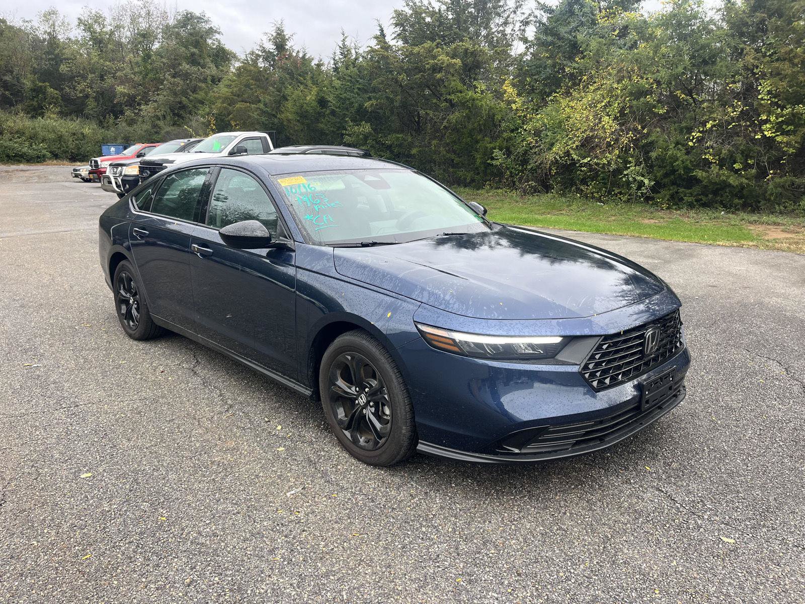 Used 2025 Honda Accord SE image 1