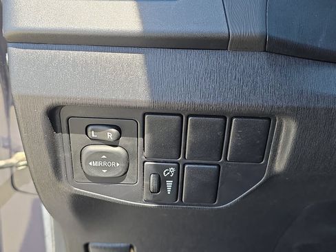 Used 2013 Toyota Prius Three FWD image 26