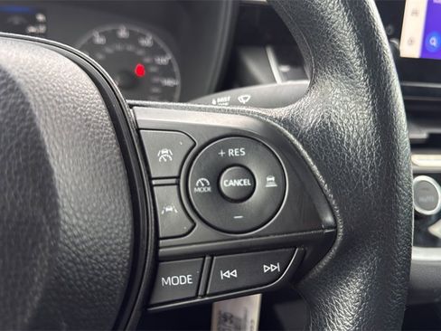 Used 2024 Toyota Corolla LE image 27
