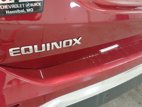Used 2020 Chevrolet Equinox LT image 32