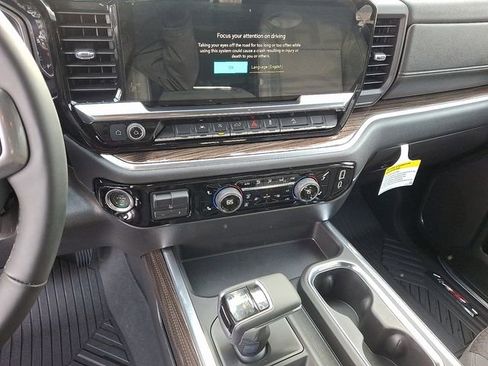 New 2026 Chevrolet Silverado 1500 LT Trail Boss w/ Convenience Package II AWD/4WD image 7