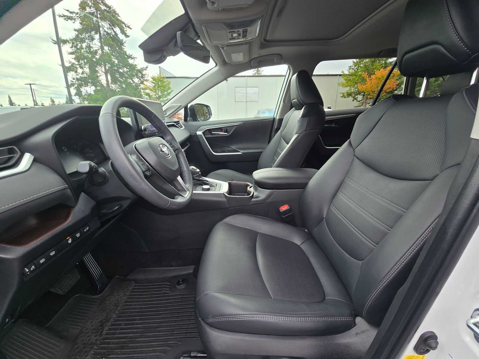 Used 2023 Toyota RAV4 Limited w/ Limited Grade Weather Package AWD/4WD image 21