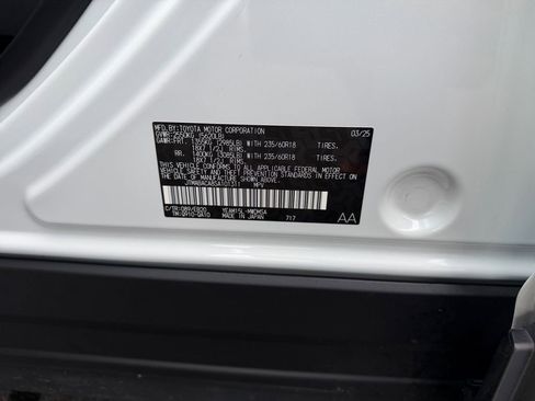 Certified 2025 Toyota bZ4X AWD w/ Weather Package image 30