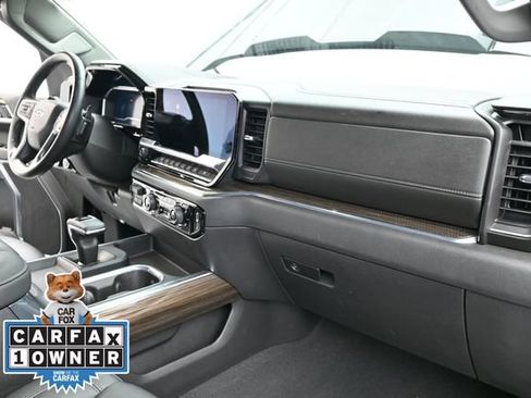 Used 2023 Chevrolet Silverado 1500 LT Trail Boss w/ LT Trail Boss Premium Package AWD/4WD image 33