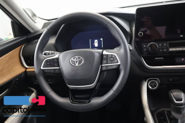 Used 2025 Toyota Grand Highlander AWD Hybrid image 15