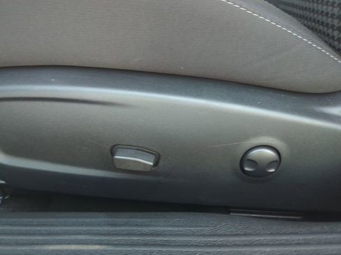 Used 2022 Dodge Challenger GT w/ Driver Convenience Group image 23