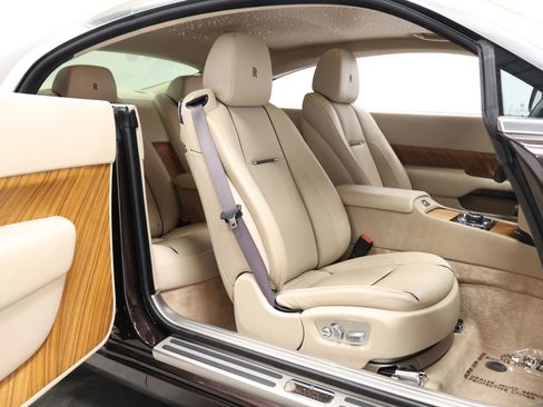 Used 2014 Rolls-Royce Wraith RWD image 99