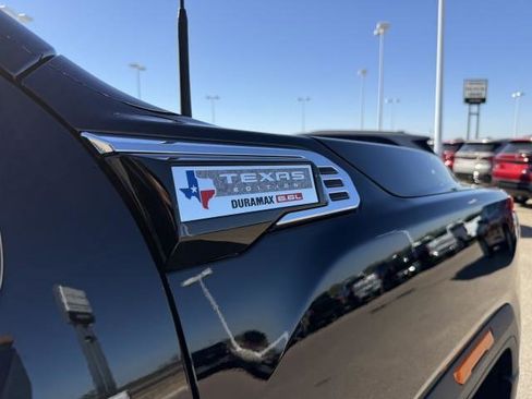 New 2026 GMC Sierra 2500 SLT w/ Texas SLT Premium Package image 14