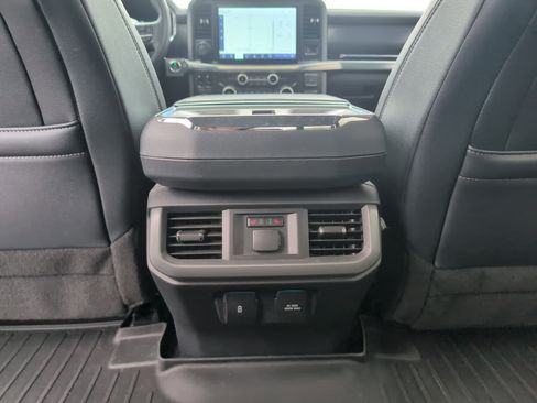 Used 2022 Ford F150 Lariat w/ Equipment Group 502A High image 31