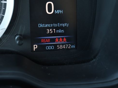 Used 2020 Toyota Corolla LE image 4