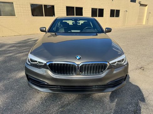 Used 2019 BMW 530i xDrive w/ Convenience Package image 2