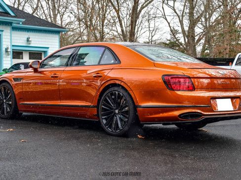 Used 2024 Bentley Flying Spur W12 image 6