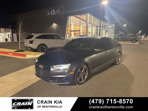 Used 2018 Audi S4 Prestige w/ Prestige Package image 3