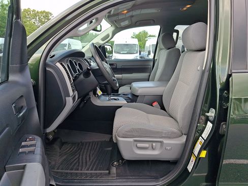 Used 2013 Toyota Tundra 4x4 Double Cab w/ SR5 Pkg image 14