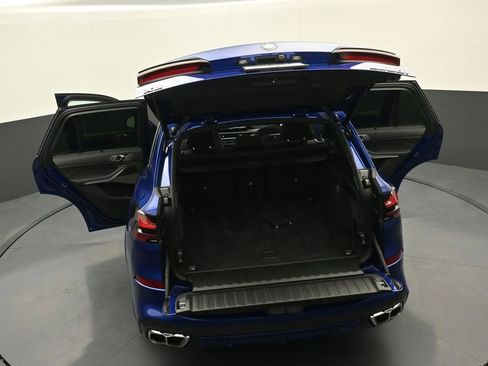 Used 2026 BMW X5 M60i image 44