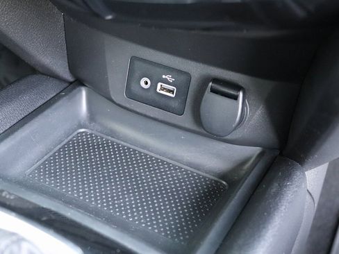 Used 2021 Nissan Rogue Sport S image 10