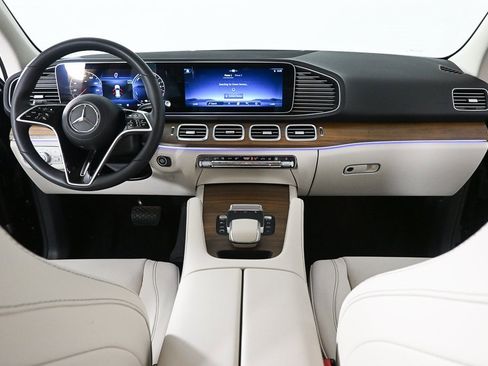 Certified 2025 Mercedes-Benz GLE 450e 4MATIC image 17
