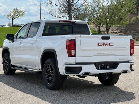 New 2026 GMC Sierra 1500 Elevation w/ Elevation Premium Package AWD/4WD image 16