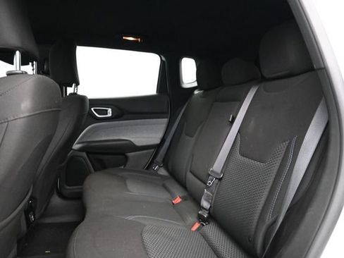Used 2025 Jeep Compass Sport AWD/4WD image 19