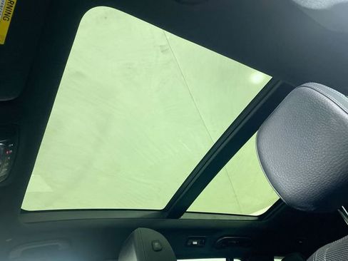 Used 2023 Mercedes-Benz GLS 450 4MATIC image 17