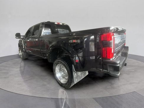 Certified 2024 Ford F450 Platinum w/ Camper Package AWD/4WD image 3