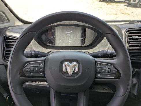 Used 2026 RAM ProMaster 2500 w/ Convenience Group FWD image 22