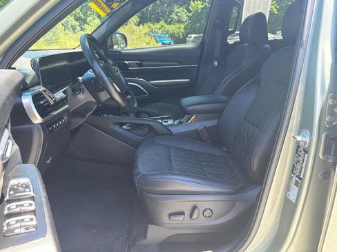Used 2023 Kia Telluride EX X-Line AWD/4WD image 14